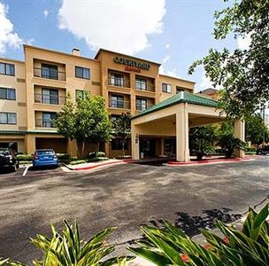 Courtyard by Marriott Houston Sugar Land