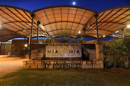 Mia Mia Hotel