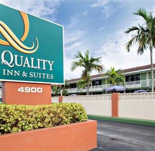 Quality Inn & Suites Hollywood Boulevard