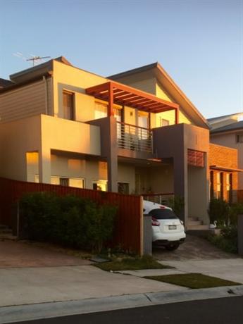 Homestay In Greystanes Pemulwuy