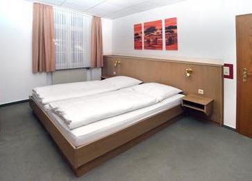1a Hostel Zimmer Frei