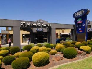 St Albans Hotel Melbourne