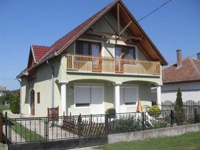 Zoldhaz Apartmanok