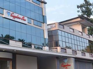Hotel Sapphire Inn Nedumbassery