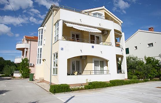 Apartments Marija Srima