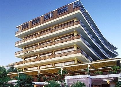 Plaza Vouliagmeni Strand Hotel