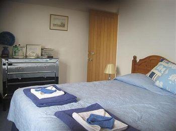 Meare Green Farm B&B