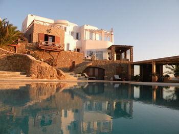 Villa Crystallo