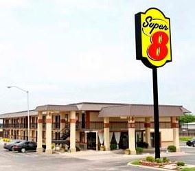 Super 8 Shawnee