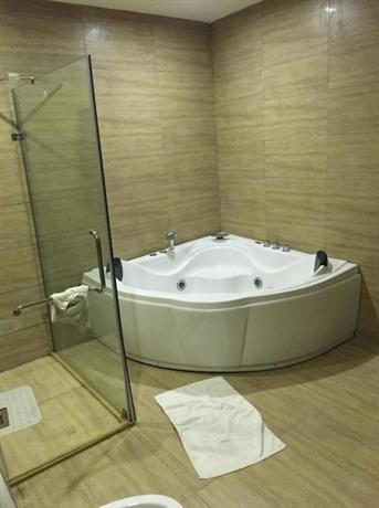 Jilin Junhe Holiday Hotel