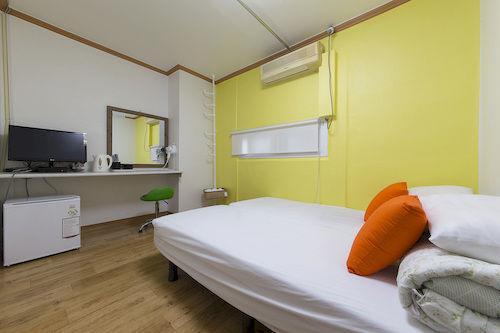 Sinseoldong Station Residence
