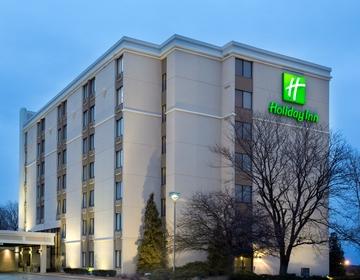 Holiday Inn Rockford I-90 Exit 63