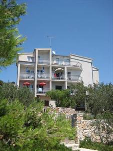 Apartments Pralija Mile