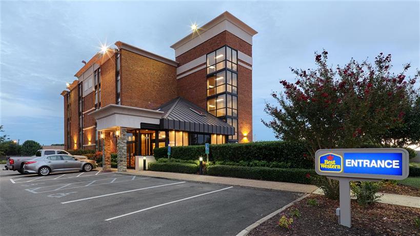 BEST WESTERN Hampton Coliseum Inn