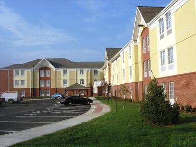 Candlewood Suites Kansas City Speedway