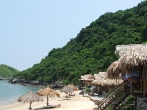 Ocean Beach Resort Cat Ba Island