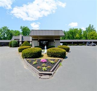 BEST WESTERN Gateway Adirondack Inn