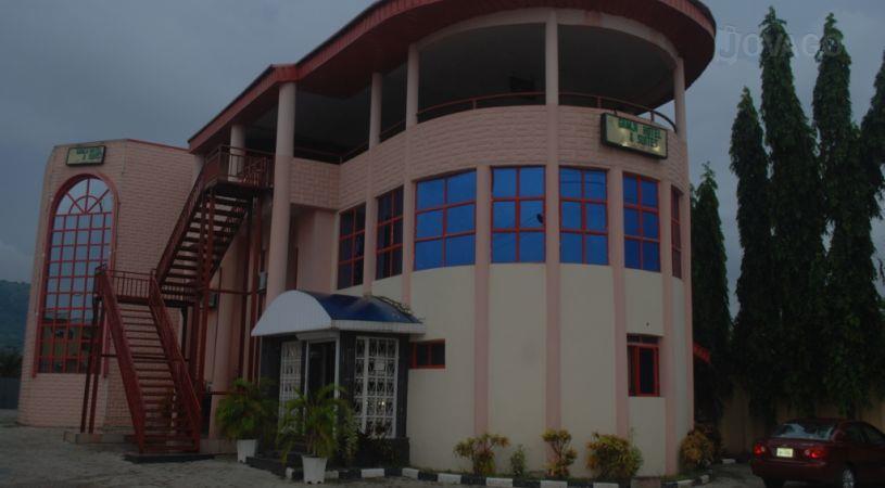 Gamji Hotel and Suites