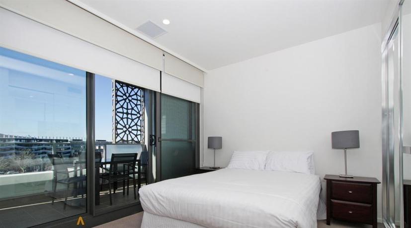 Accommodate Canberra - IQ Smart Apartments Braddon