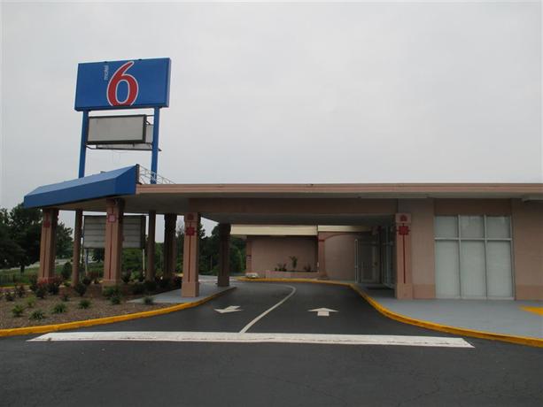 Motel 6 Greensboro