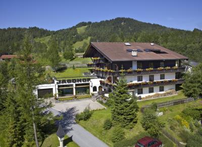 Apartmenthaus Jagdhof mit Hallenbad