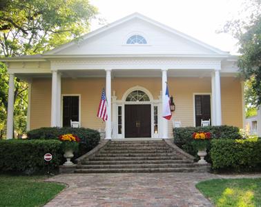 White Oak Manor Bed & Breakfast