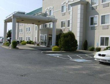 Baymont Inn and Suites Haubstadt Evansville North