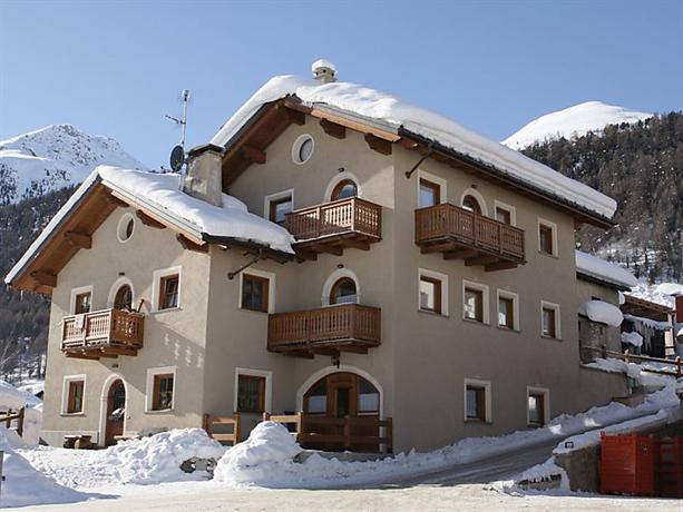 Interhome - Livigno Ski Apartments Livigno