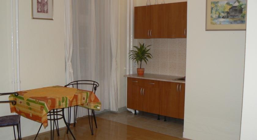 Arbi Apartman Hotel