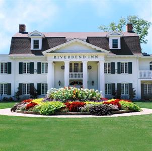 Riverbend Inn and Vineyard