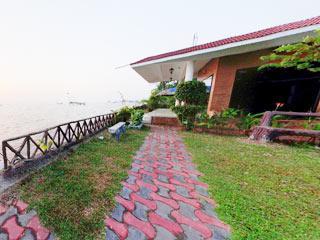 Lake Symphony Resort Kochi