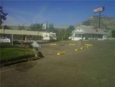 Riverside Motel Helper