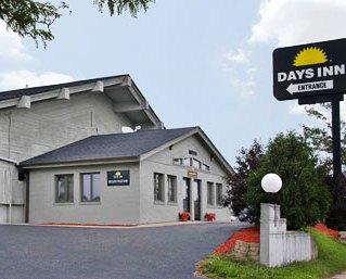 Days Inn West Allis