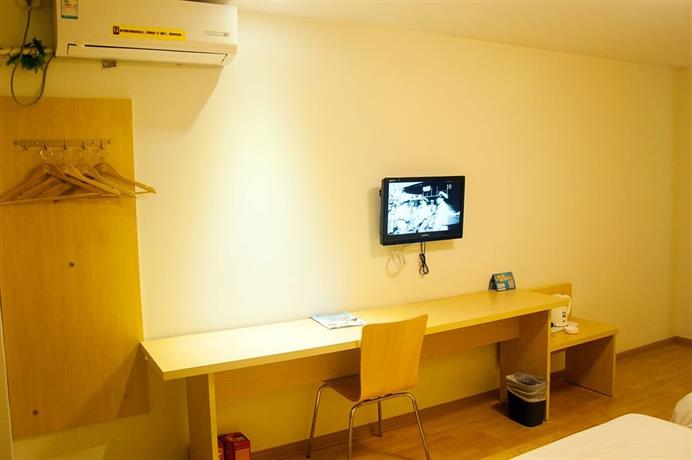 7 Days Ronghe Hotel Apartment