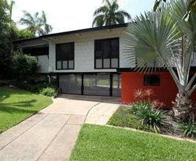 Fannie Bay Sunset House