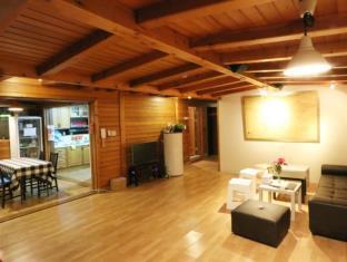 Maru Hostel Hongdae