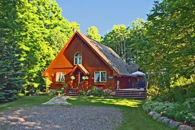 Akane Log Home B&B