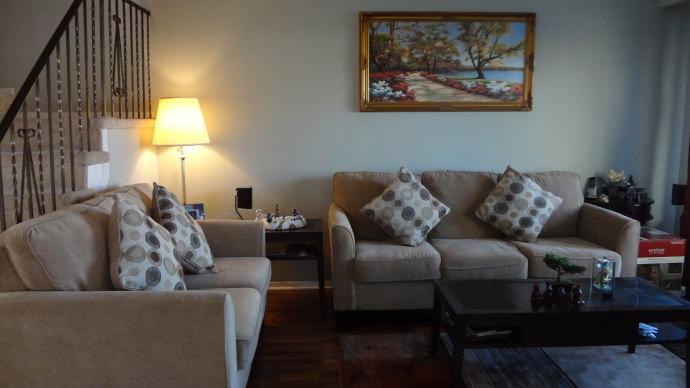 Homestay in Brampton near Rose Theatre Brampton