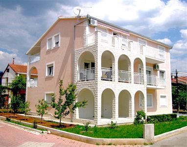 Apartments Tino Kastel Stafilic