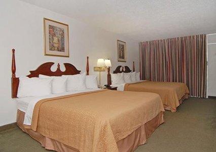 Quality Inn & Suites Hendersonville