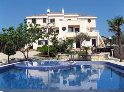 Villa Haya Apartments