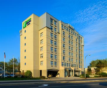 Holiday Inn Express & Suites Boston - Cambridge