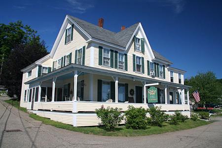 The Cozy Inn & Cottages and Lakeview House & Cottages