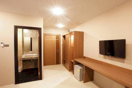 The Plubpla Serviced Apartment