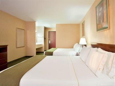 Holiday Inn Express Sycamore Dekalb