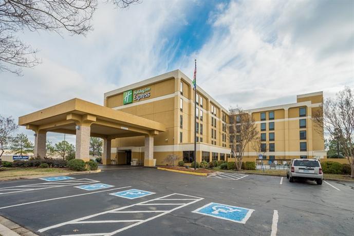 Holiday Inn Express Memphis East I-240