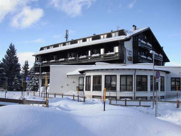 Dolomiti Chalet Family Hotel