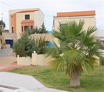 Epavlis Apartments