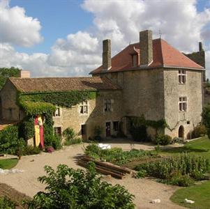 Le Vieux Chateau - Chambres et Table d'hotes