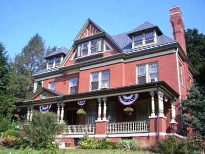 B.F. Hiestand House Bed & Breakfast